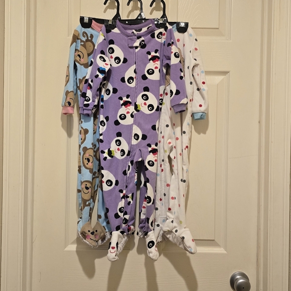 Girls Bundle Of 3 Carter's Girls 18 Months One Piece Fleece Footed Pajamas - Picture 1 of 8